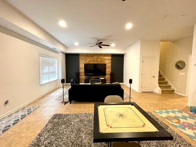 Bonus room - 516 Sealine Dr