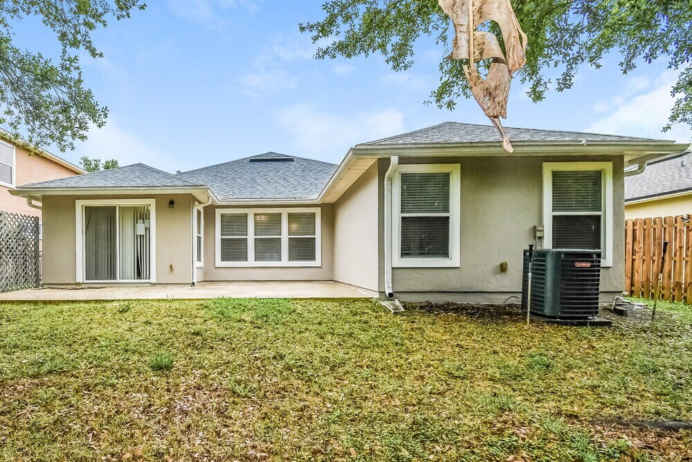 Building Photo - 392 Bostwick Cir