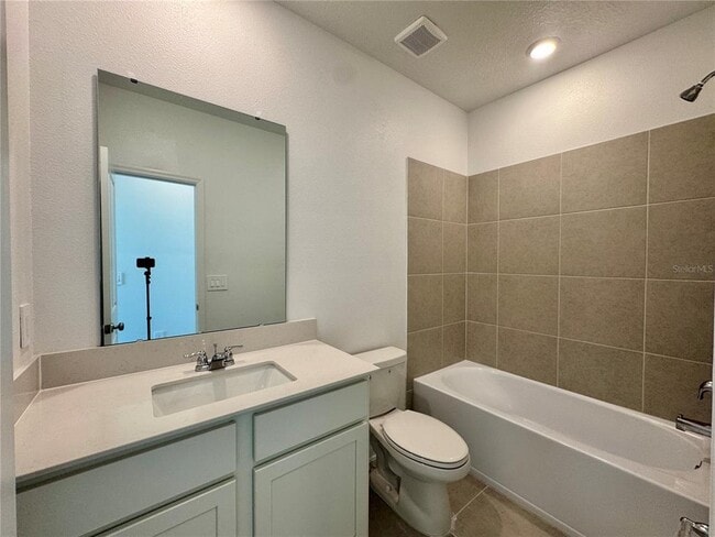 Building Photo - 2819 Maloof Dr