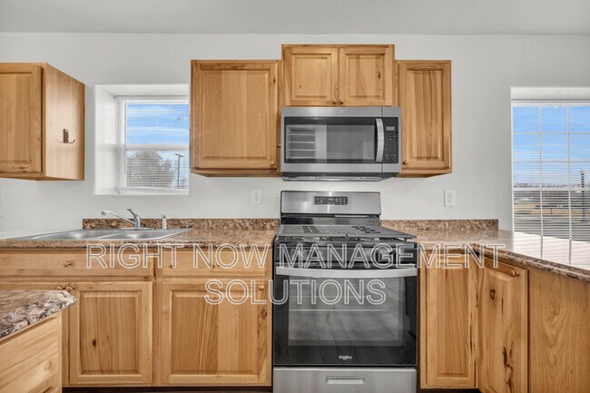 Building Photo - 202 S Middleton Rd