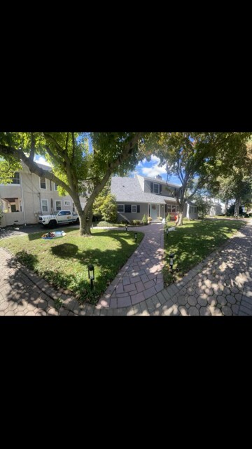 Primary Photo - 25 N Doughty Ave