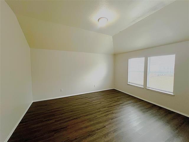 Building Photo - 1923 Pin Oak Ln