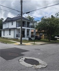 Building Photo - 3904 Stuart St