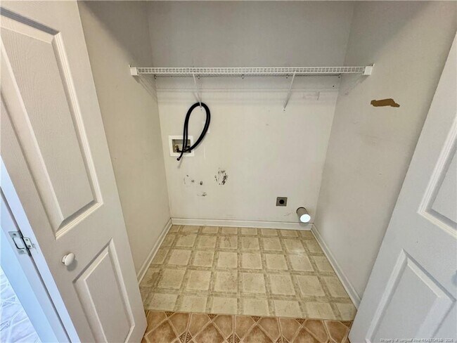 Building Photo - 271 Stone Cross Dr