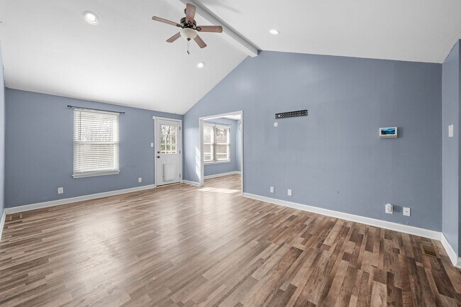 Building Photo - 2701 E Copeland Ct