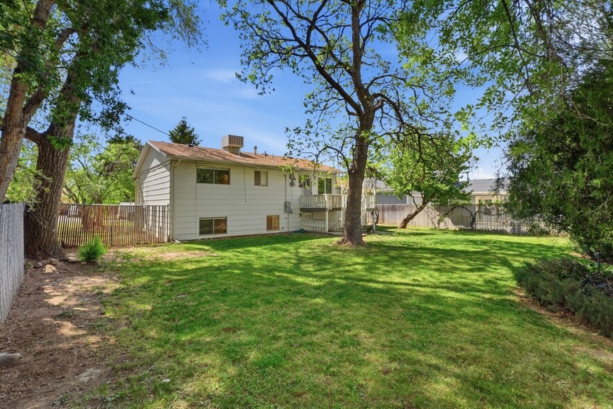 Building Photo - 7059 S 1850 E