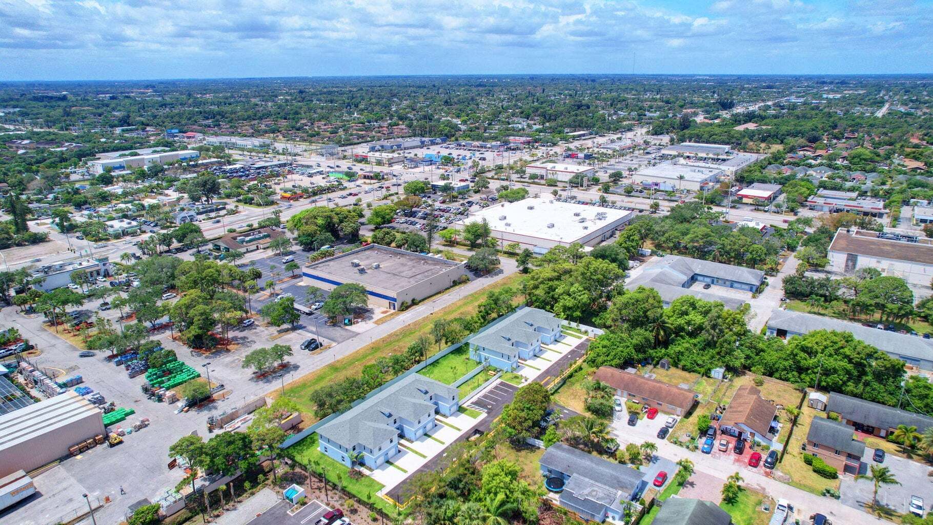 Building Photo - 3871 Patio Ct