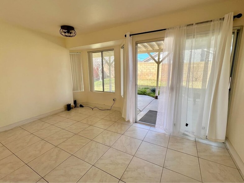 Building Photo - 37727 Harvey St