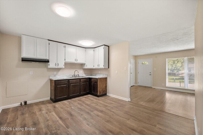 Building Photo - 5110 Red Fern Rd