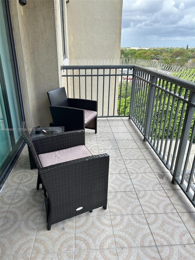 Building Photo - 3590 Coral Wy