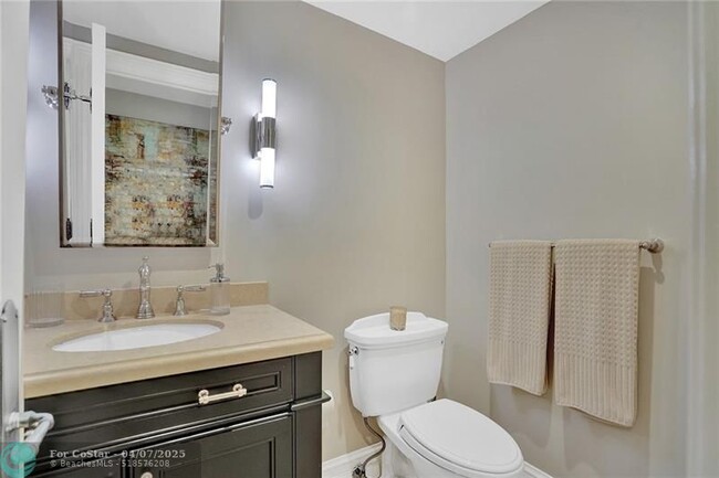 Building Photo - 3750 Galt Ocean Dr