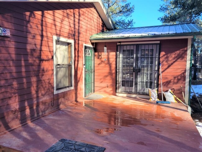 Building Photo - 308-310 Brady Canyon Rd