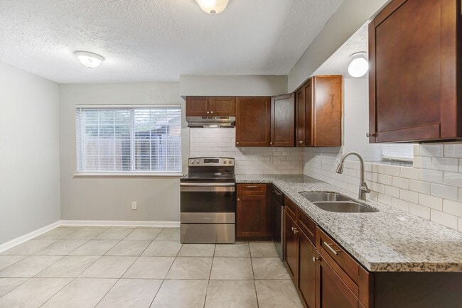 Building Photo - 11511 Grapewood Ct