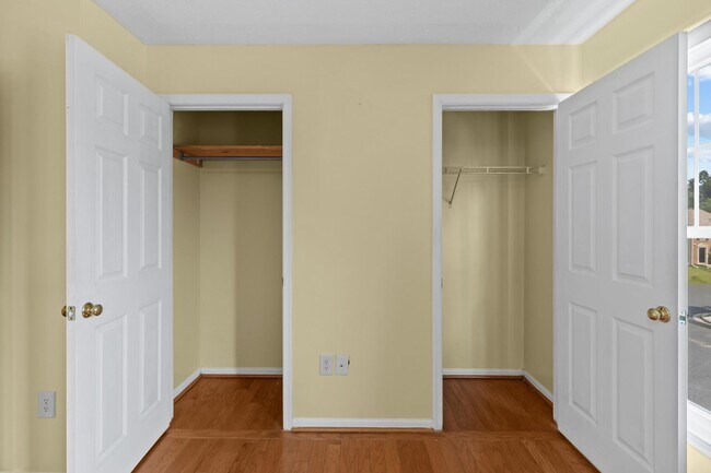 Building Photo - 5411 Castlestone Dr