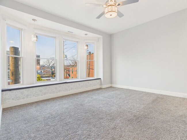 Building Photo - 1017 N Front St