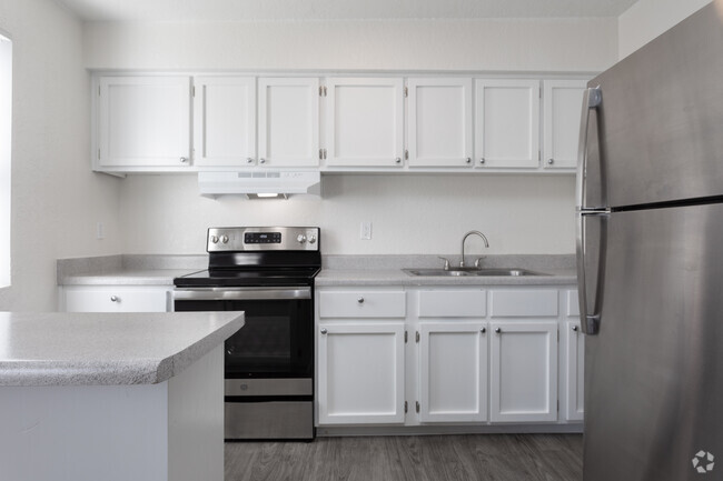 1BR, 1BA - 450 SF - Copper Canyon Apartments