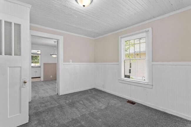 Building Photo - 1742 Ware Ave