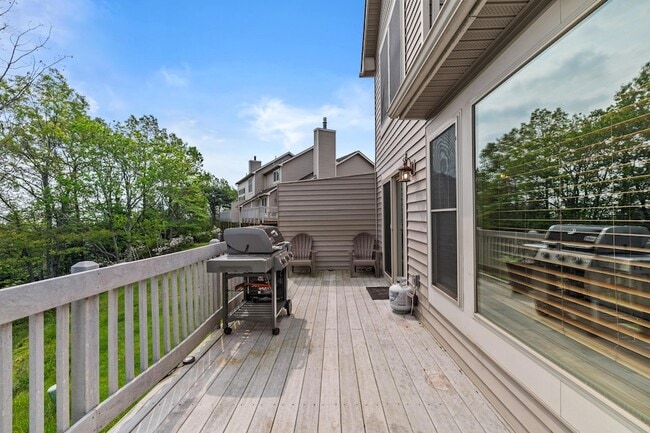 Building Photo - 358 Juniper Ct