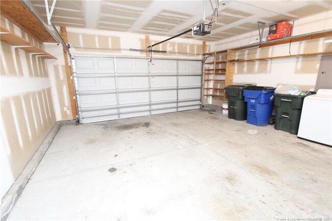 Building Photo - 5233 Stone Station Dr