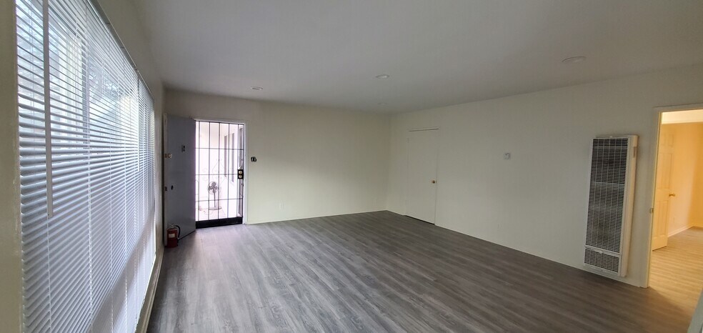 Living Room - 1938 19th St