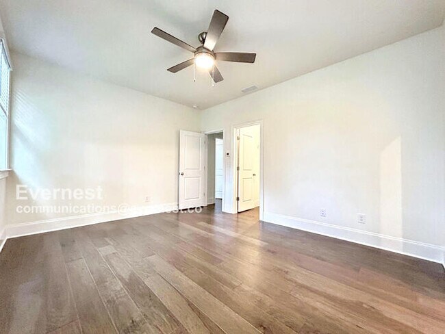 Building Photo - 2517 Canopy Ct