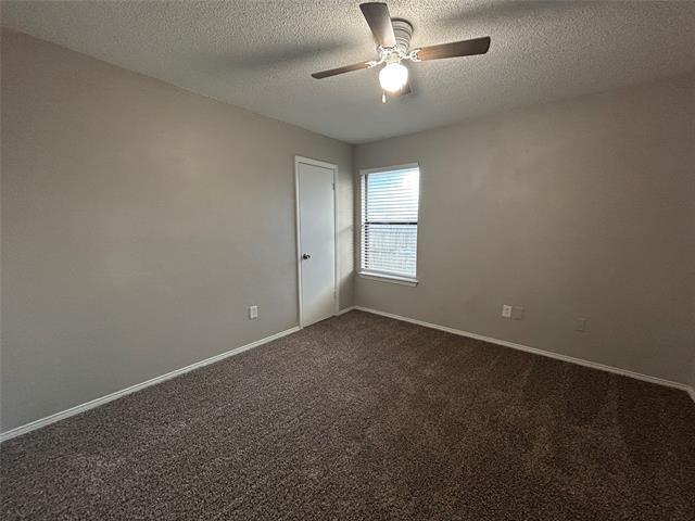 Building Photo - 6320 Holiday Ln