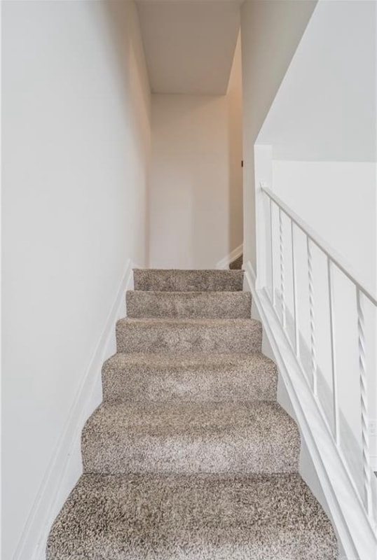 Building Photo - 1408 Long Island Ct