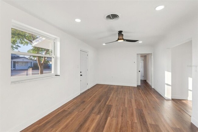 Building Photo - 410 Virginia Ave