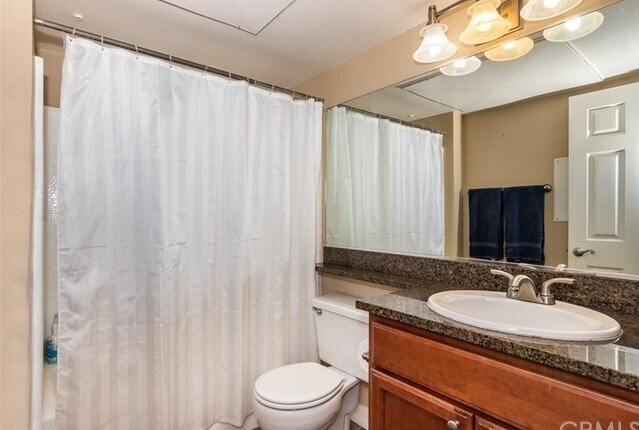 Building Photo - RB 1 Br 1 Bath Granite Kitchen Luxury Condo $2400 Avail July 1st