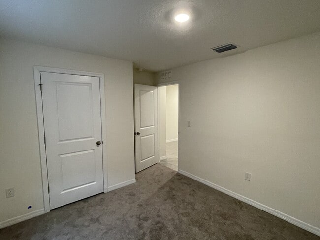 Building Photo - Beautiful 4-Bedroom Modern Home in the Desirable Brookside Community | Ruskin