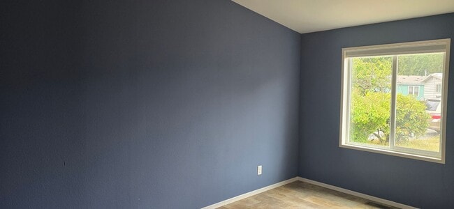 Building Photo - 200 Cypress Cir