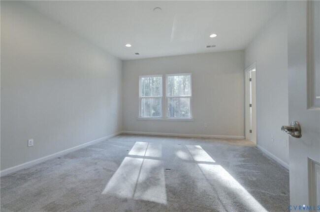 Building Photo - 429 Crofton Village Terrace