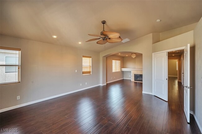 Building Photo - 1740 Flores Ln