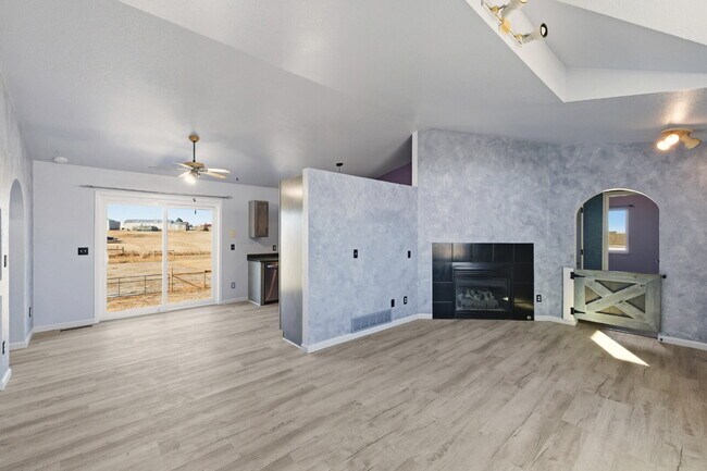Building Photo - Acreage and Homestead - 3 Bed, 2 Bath Home available in charming quiet neighborhood in Elizabeth ...