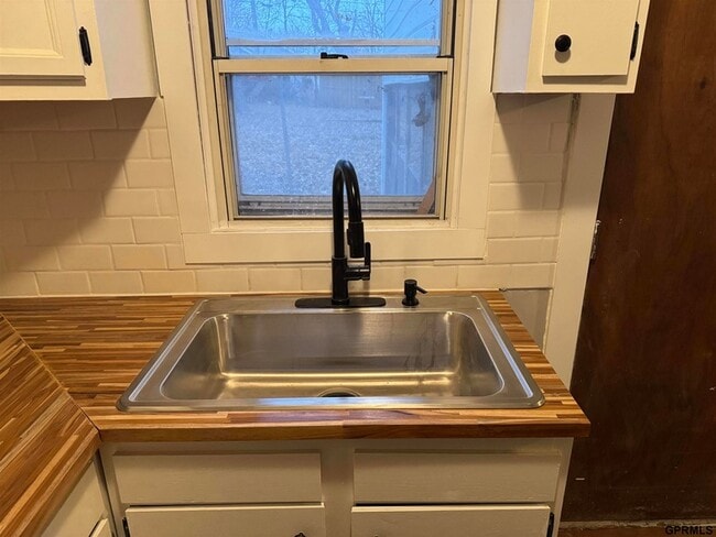 Building Photo - 4218 Pinkney St