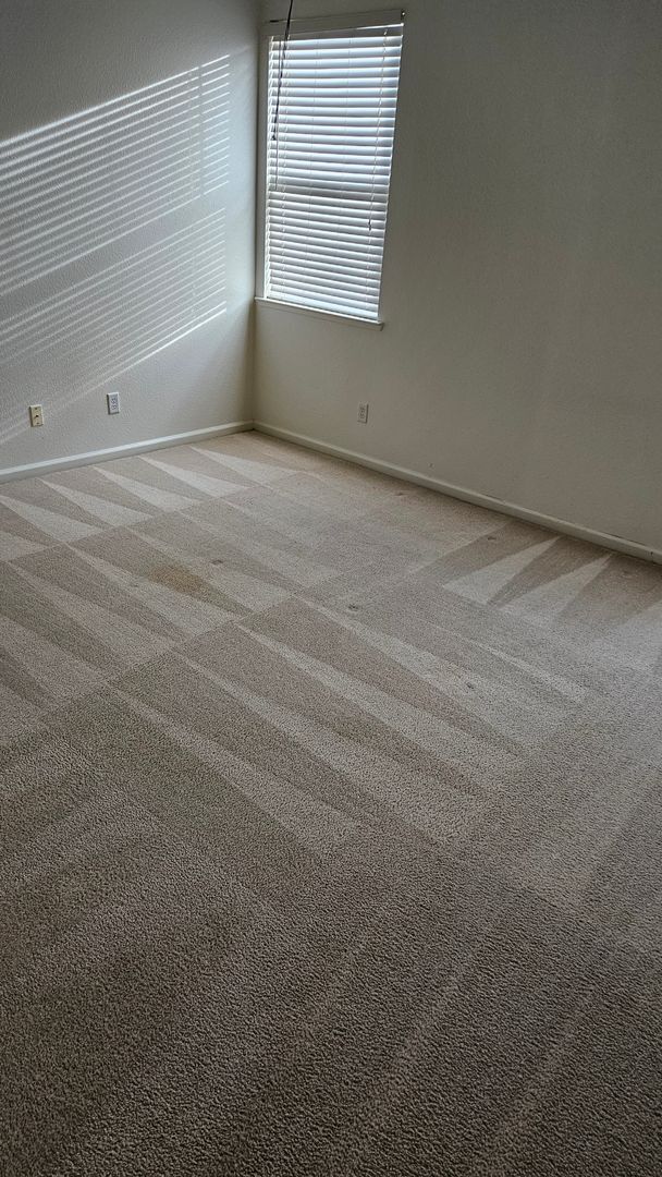 Building Photo - Large Six bedroom home for rent.