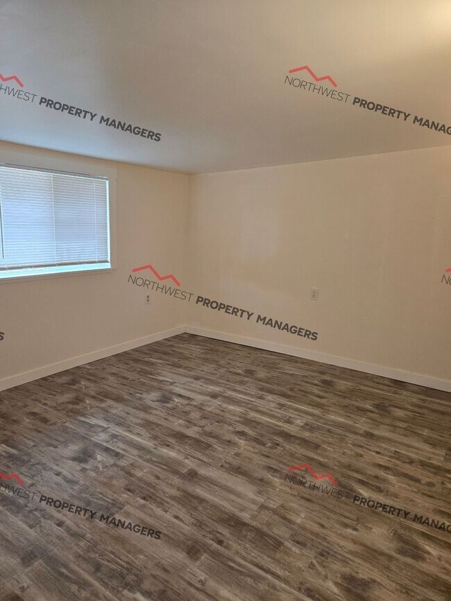 Building Photo - STATUS: *RENTED* |  R255E | $2850 ( FARM PROPERTY- LIVESTOCK WELCOME)