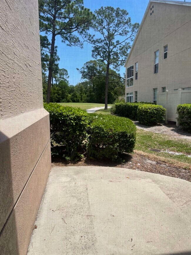 Building Photo - 1300 Royal Troon Ln