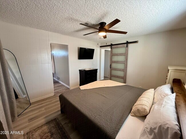 Building Photo - 6703 E Calle de Las Estrellas Rd
