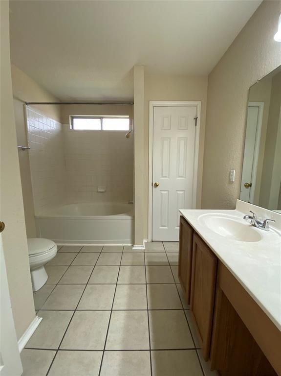 Building Photo - 17500 Dashwood Creek Dr