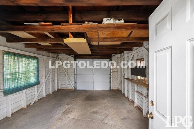Building Photo - 1715 Greenwood Ave