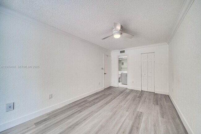 Building Photo - 10795 SW 108th Ave