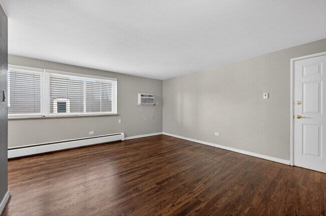 Building Photo - Beautiful Denver Condo