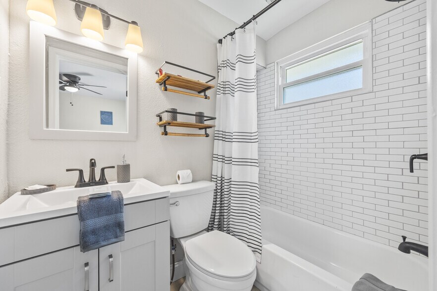 Building Photo - 76 Haygood Ave SE