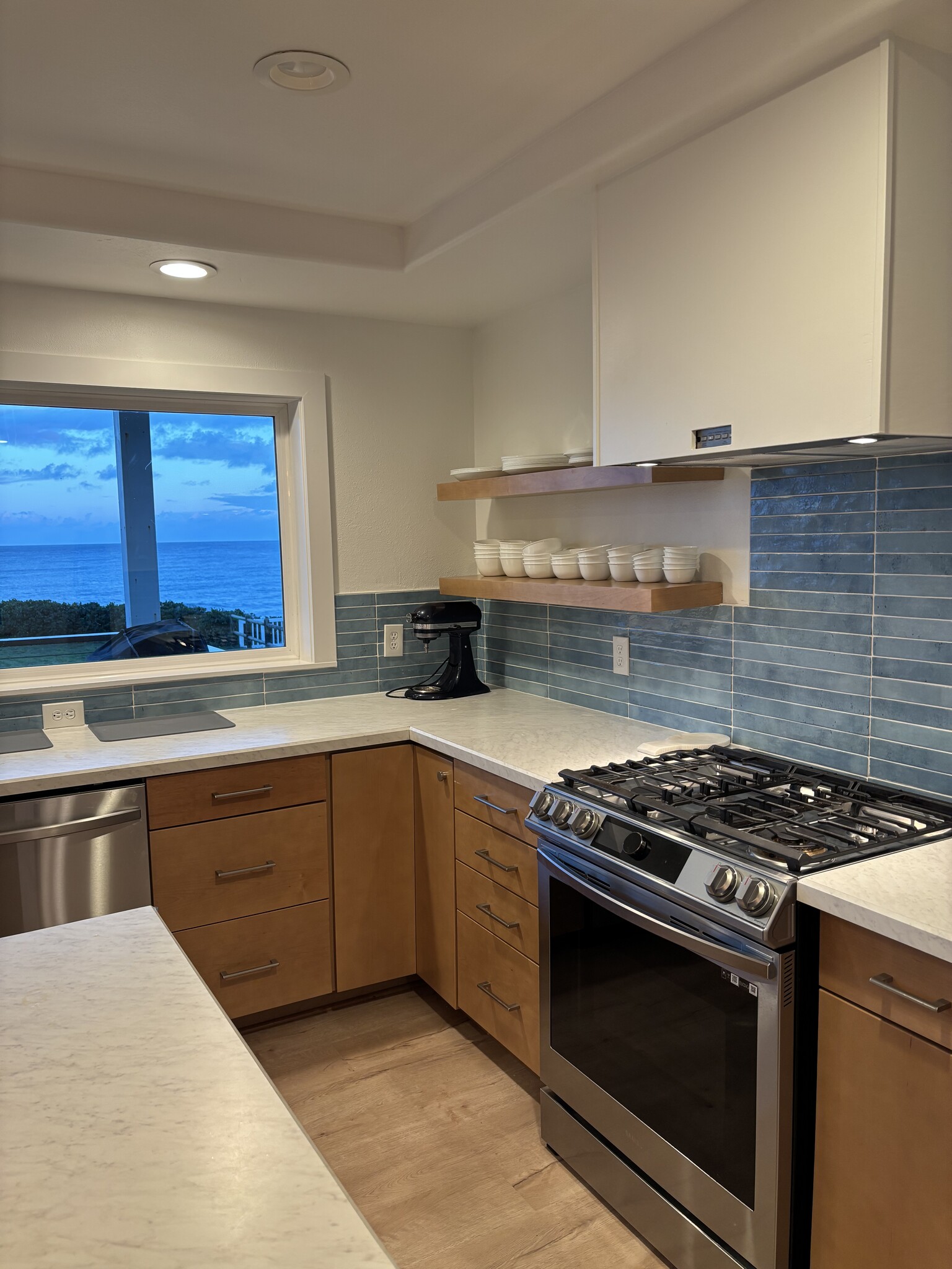 Building Photo - 90031 Cape Arago Hwy