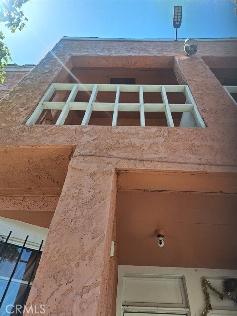 Building Photo - 1943 Estrella Ave