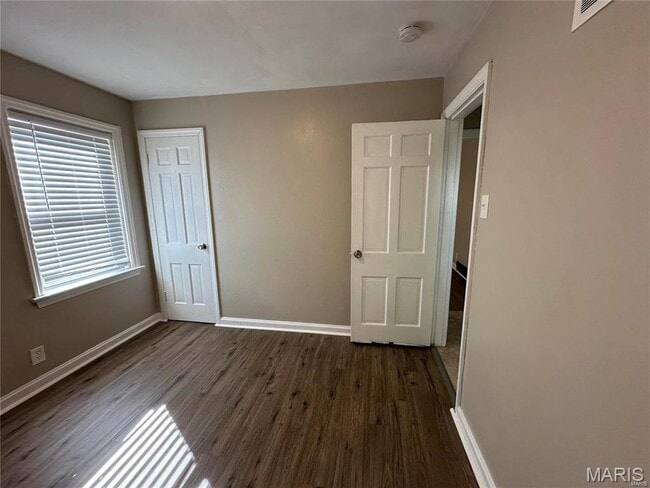 Building Photo - 815 Fontaine Pl