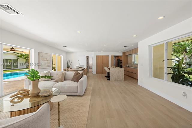 Building Photo - 7460 SW 126th St