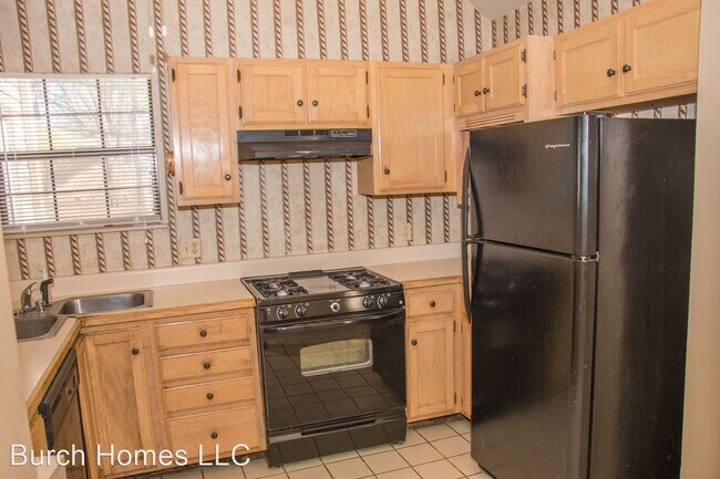 Building Photo - 3 br, 2 bath House - 2304 S Culberhouse