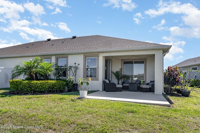 Building Photo - 7785 Wyndham Dr